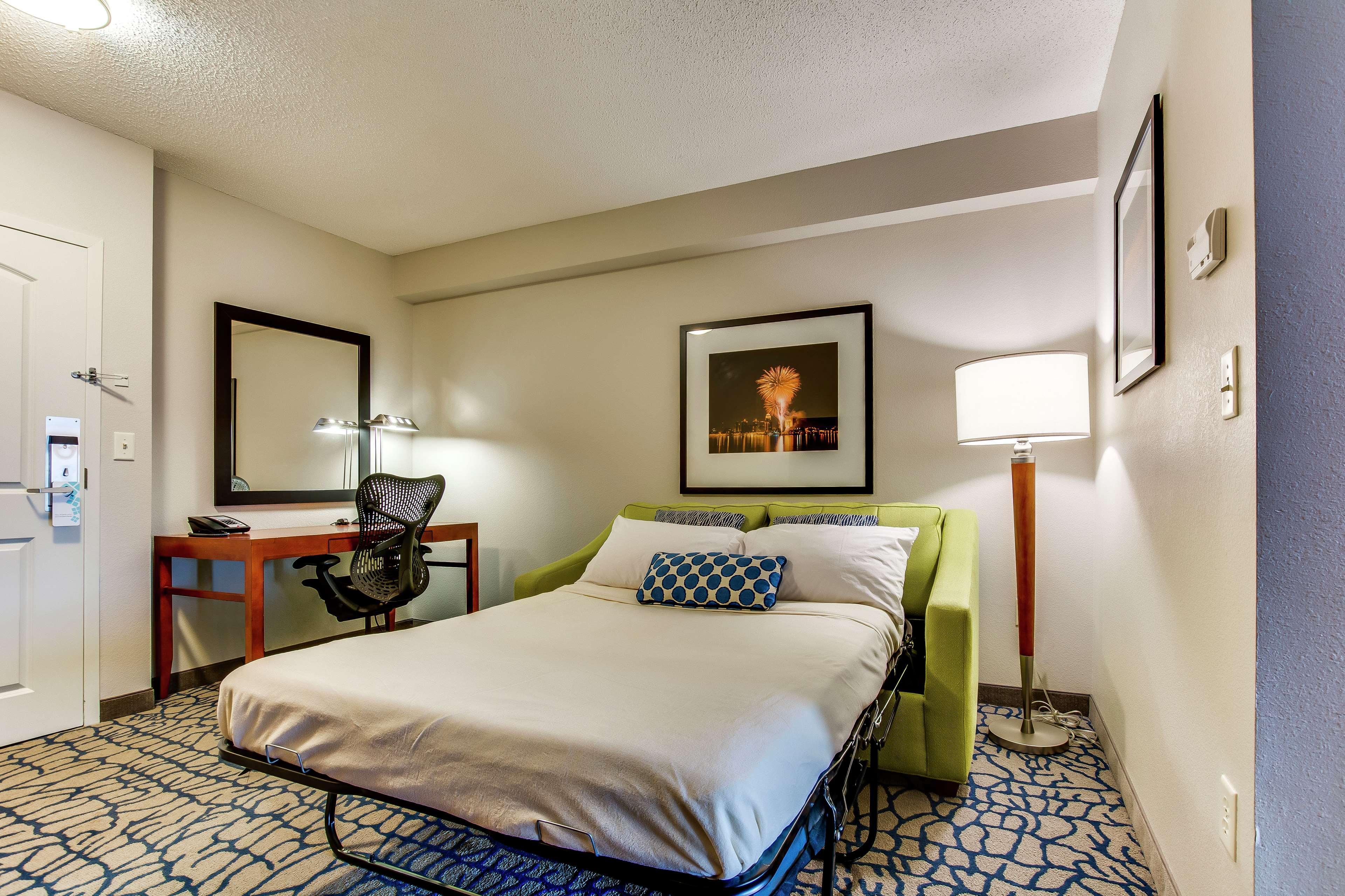 Hilton Garden Inn Louisville-Northeast Eksteriør billede