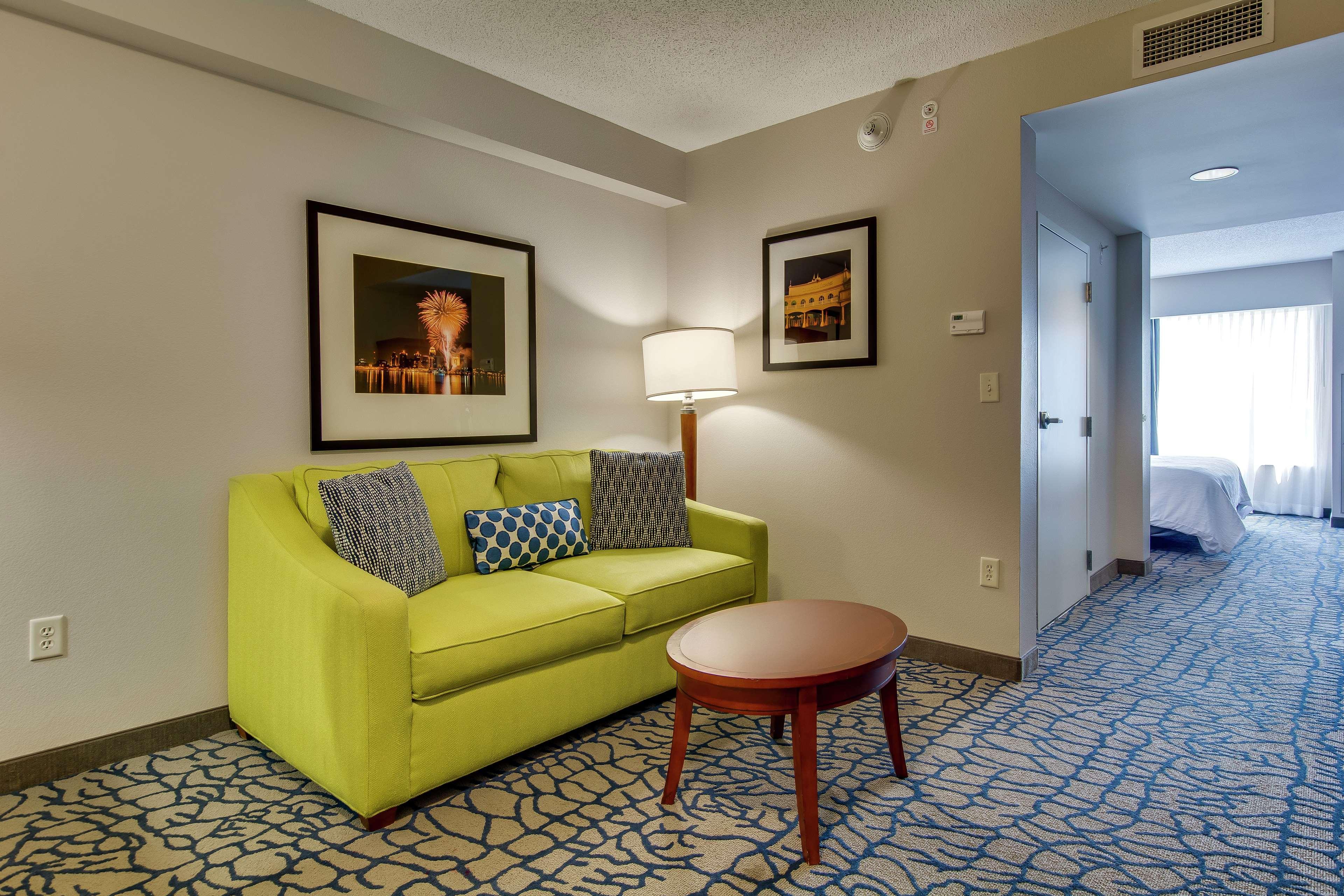 Hilton Garden Inn Louisville-Northeast Eksteriør billede