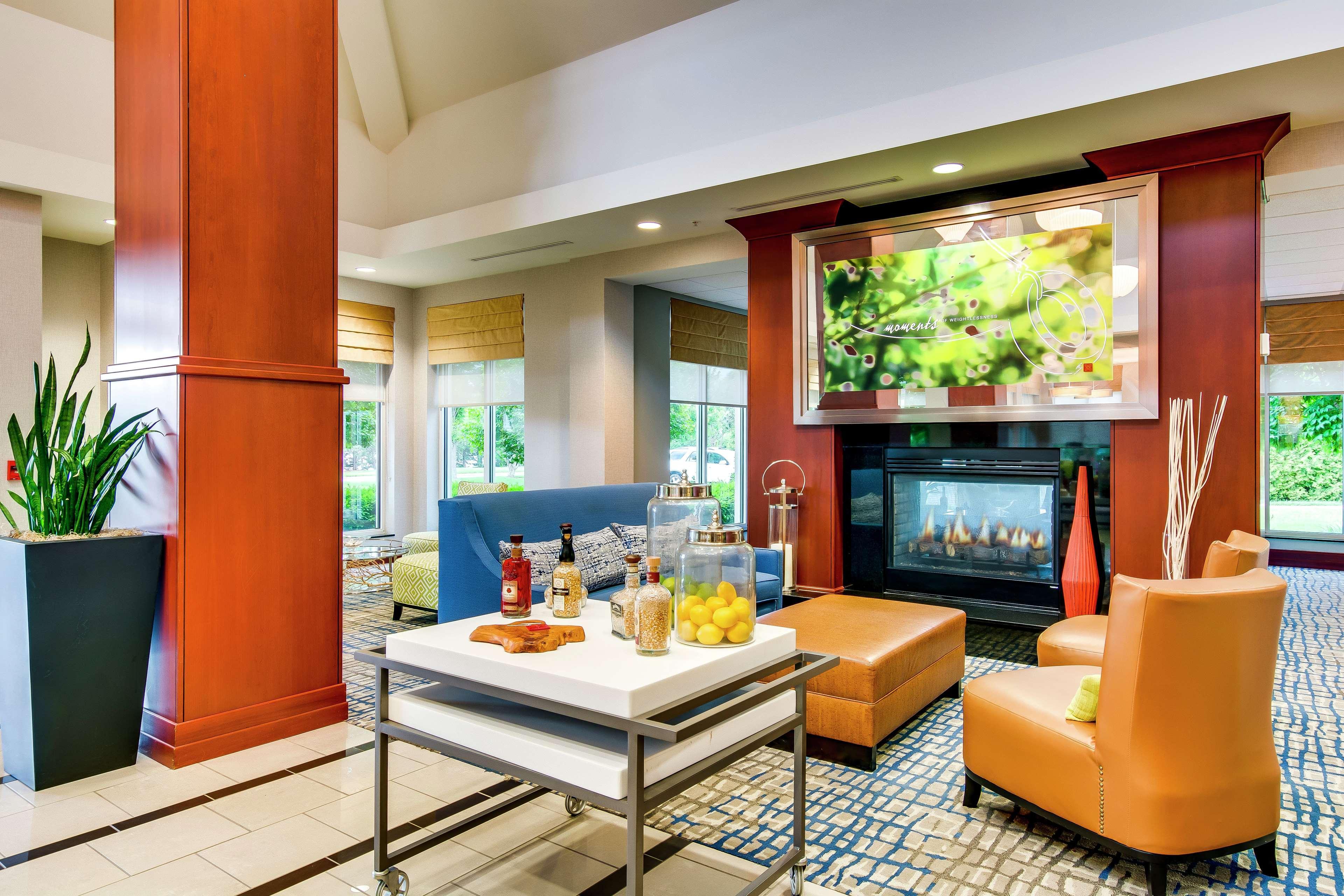 Hilton Garden Inn Louisville-Northeast Eksteriør billede