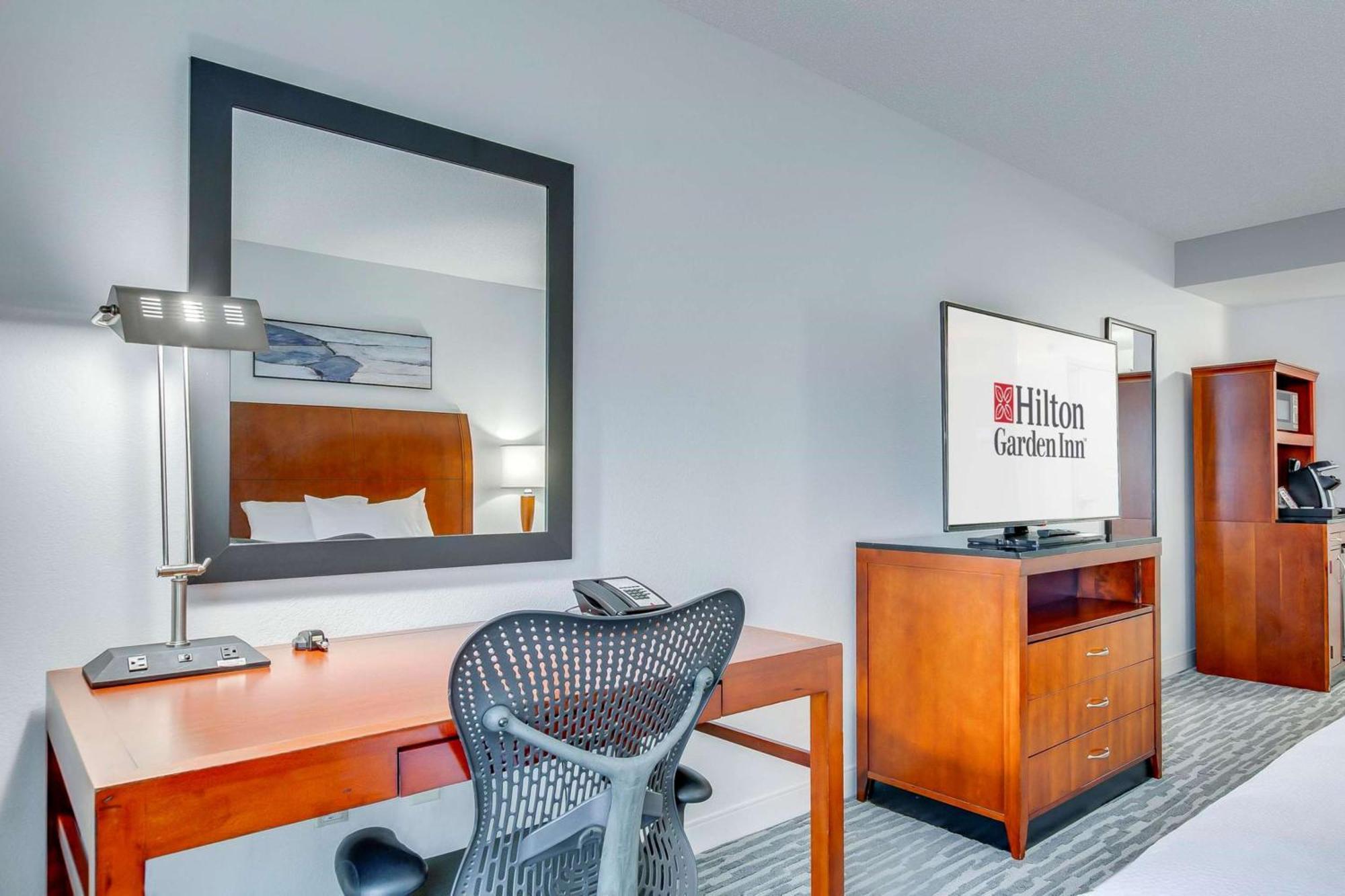 Hilton Garden Inn Louisville-Northeast Eksteriør billede