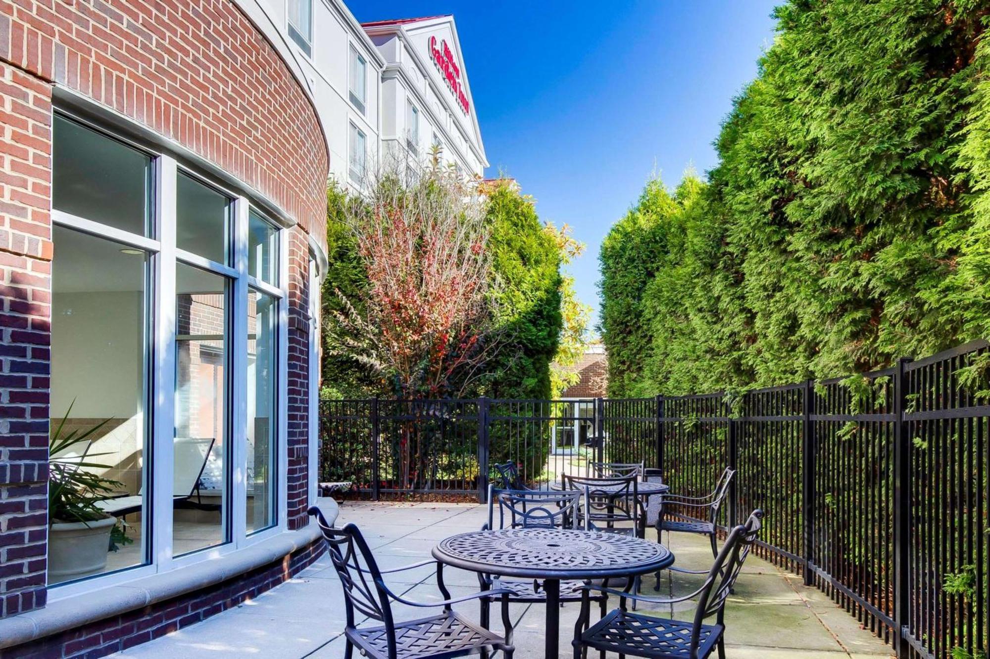 Hilton Garden Inn Louisville-Northeast Eksteriør billede